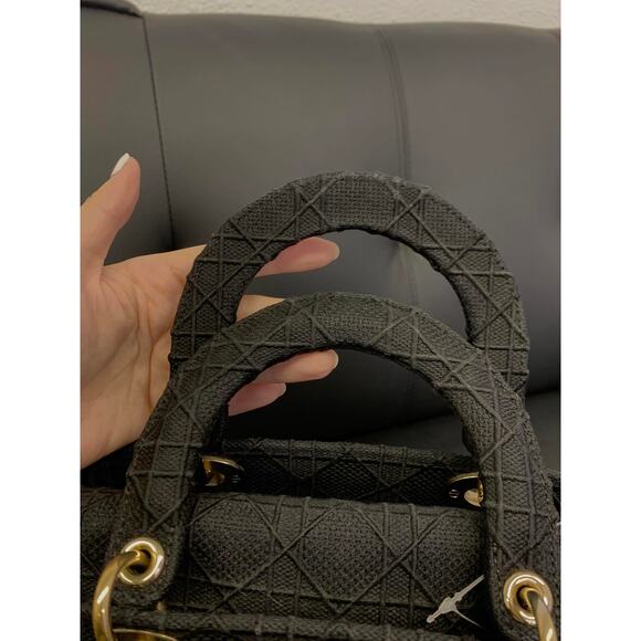 326 Christian Dior Black D-Lite Medium Dior With Champagne Gold Hardware - Picture 11 of 12